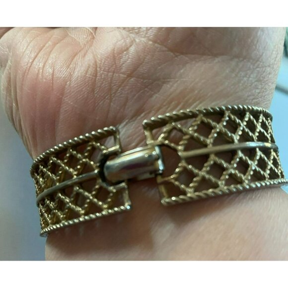 Unique Vintage Gold-Tone Filigree Cuff Bracelet With Turquoise Blue Cabochon Sto - Picture 7 of 7